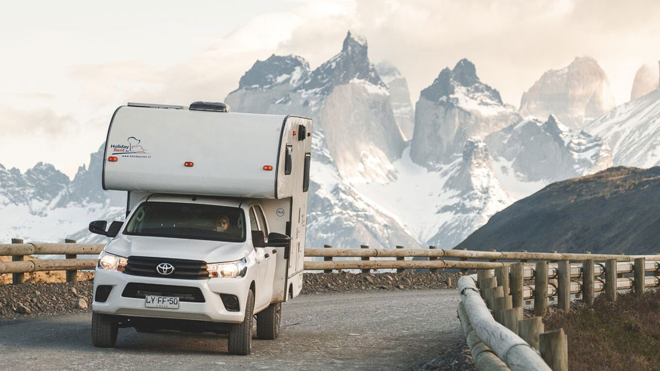 4x4 camper i Chile - den perfekte autocamper til 2 personer. Optimal til eventyr i Torres del Paine og Patagonien eller i Atacama ørkenen.