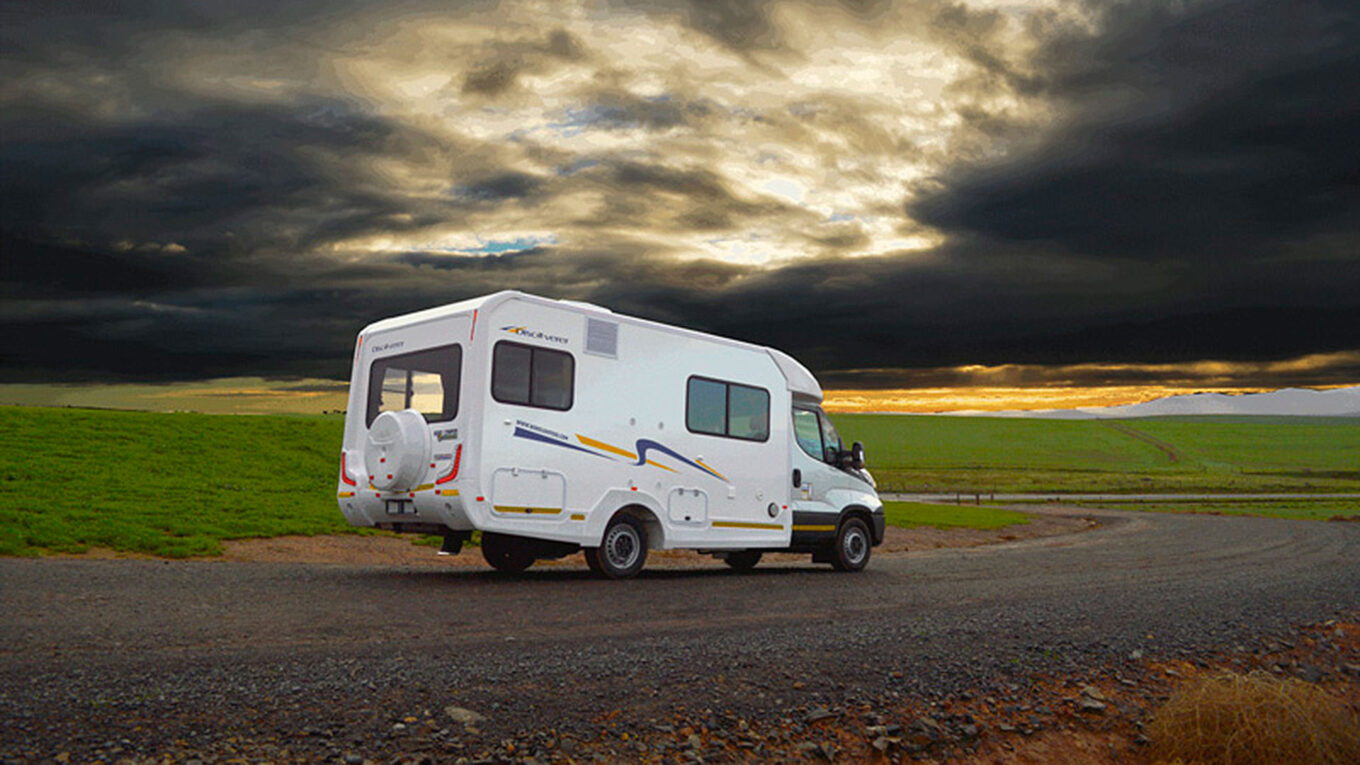 Autocamper i Sydafrika og Namibia. Den bedste autocamper til familier eller par der vil have god plads og alle funktioner med ombord på et roadtrip i det sydlige Afrika.