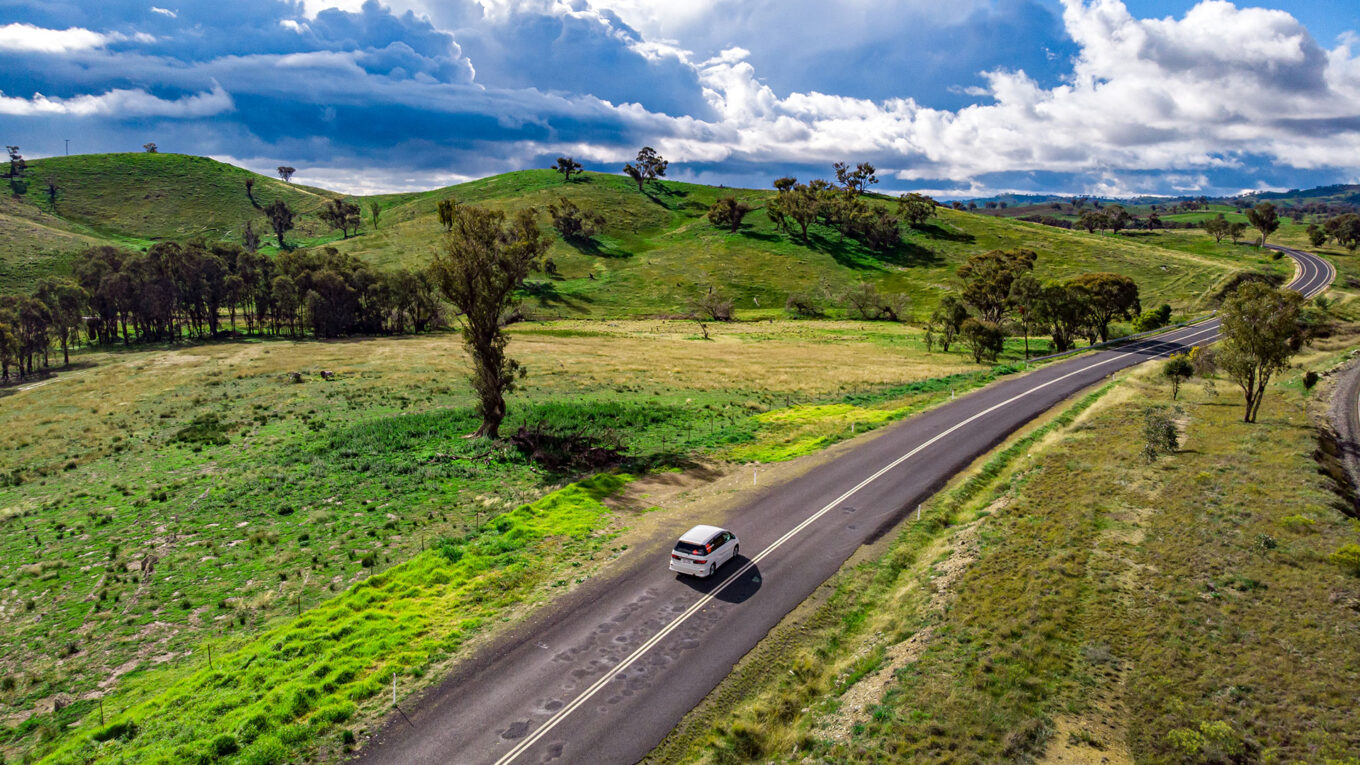 Campingbil i Australien og New Zealand uden toilet og bad. Den perfekte autocamper til det unge par eller backpackere der holder af camping, outdoor og natur.