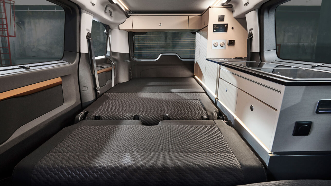 Campingbil i Europa uden toilet og bad