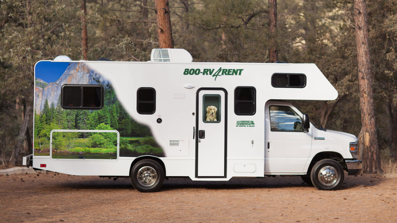 Class C autocamper / motorhome / RV i USA og Canada. Det Den klassiske autocampere til par og familier der vil udforske USA og Canadas utrolige natur og højdepunkter. Klassisk roadtrip i autocamper.