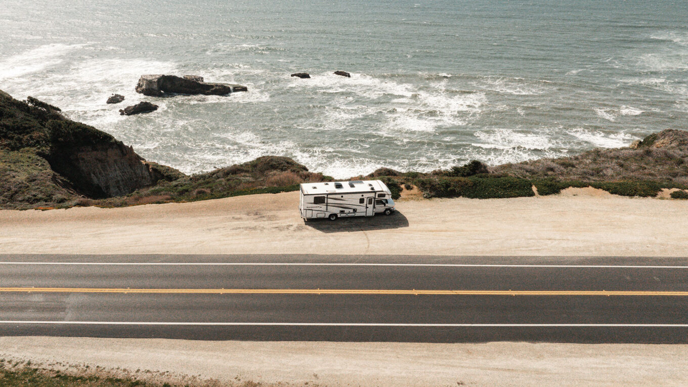 Class C autocamper / motorhome / RV i USA og Canada. Det Den klassiske autocampere til par og familier der vil udforske USA og Canadas utrolige natur og højdepunkter. Klassisk roadtrip i autocamper.