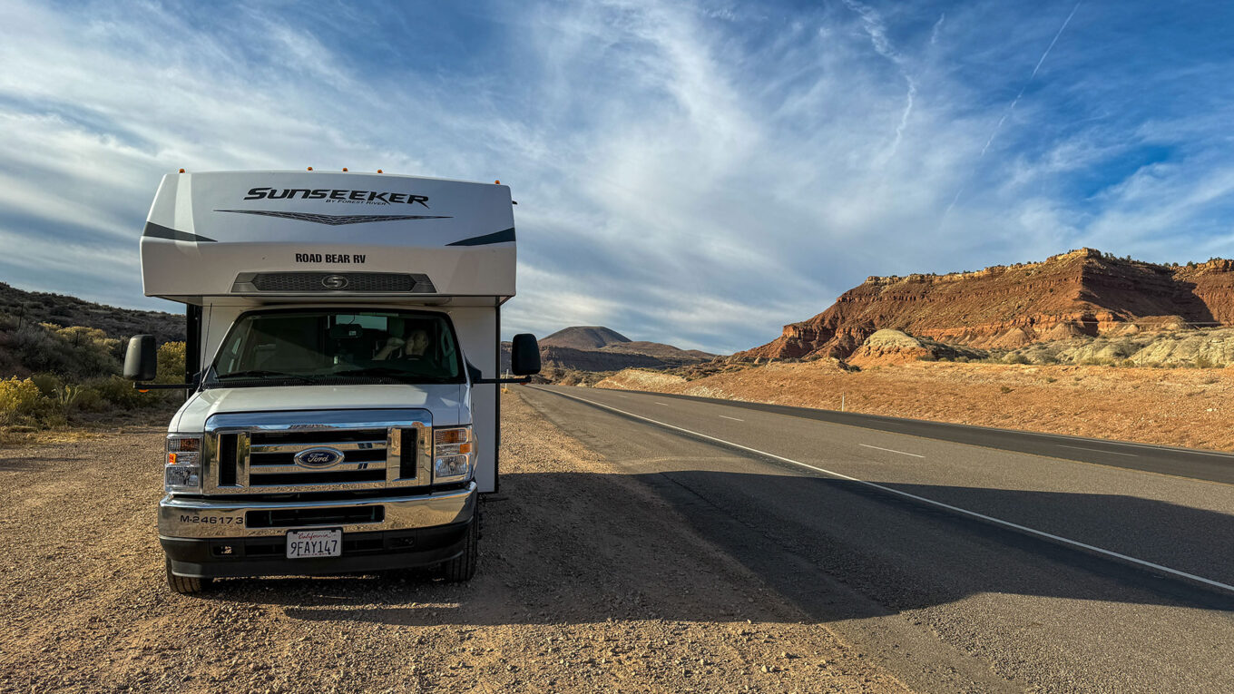 Class C autocamper / motorhome / RV i USA og Canada. Det Den klassiske autocampere til par og familier der vil udforske USA og Canadas utrolige natur og højdepunkter. Klassisk roadtrip i autocamper.