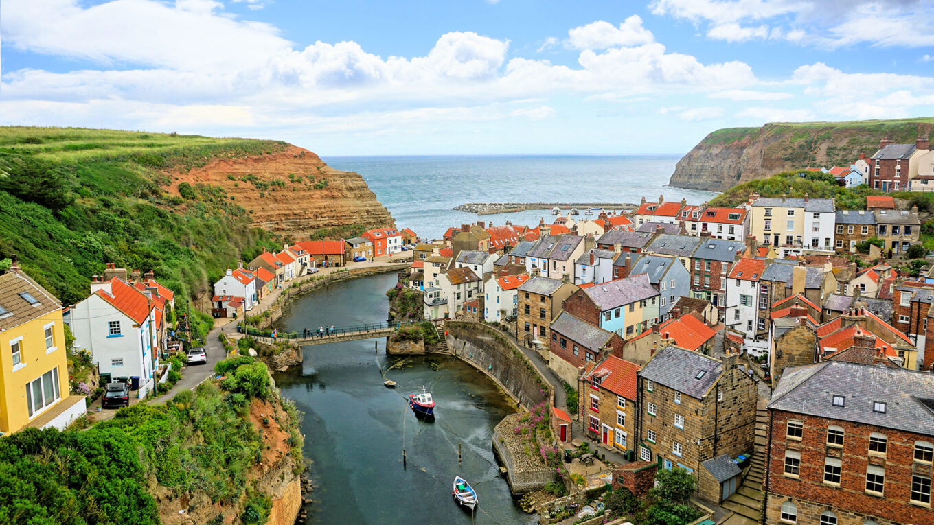 England - lej en autocamper og kør rundt i de hyggelige og smukke landskaber.