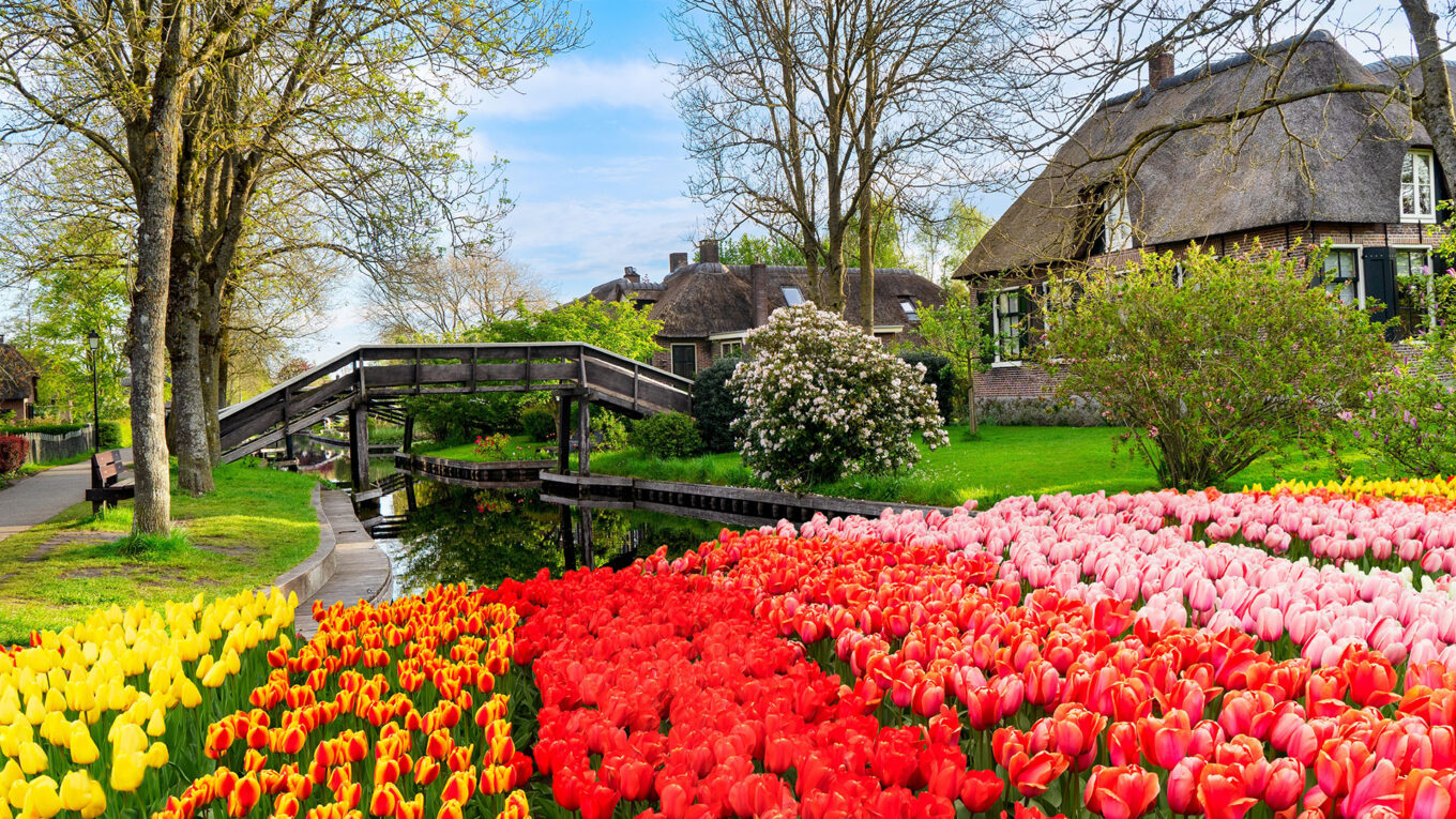 Giethoorn i Holland - lej en autocamper og oplev alle Hollands højdepunkter i en campervan eller autocamper.