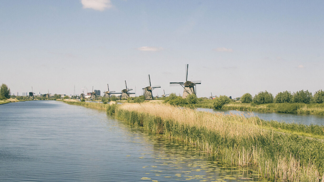Kinderdijk i Holland - lej en autocamper og oplev alle Hollands højdepunkter i en campervan eller autocamper.