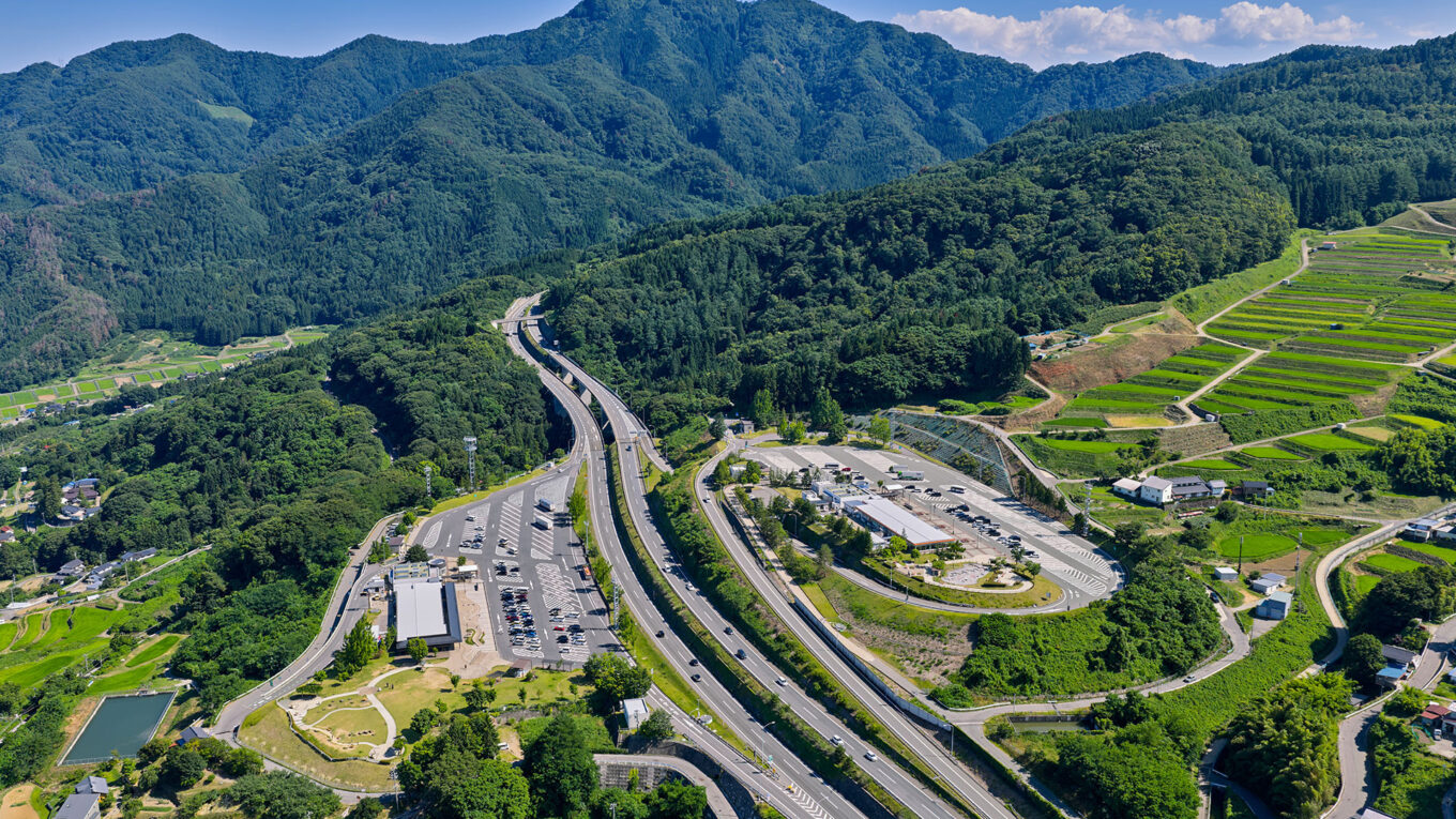 Japan - lej en autocamper og tag på en anderledes autocamperferie hvor du kommer langt væk fra de klassiske turistmål. Tag på camping i Japan.