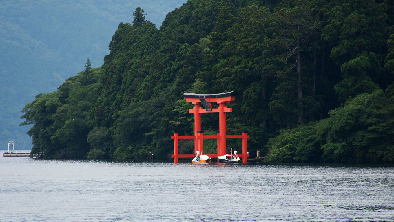 Japan - lej en autocamper og tag på en anderledes autocamperferie hvor du kommer langt væk fra de klassiske turistmål. Tag på camping i Japan.
