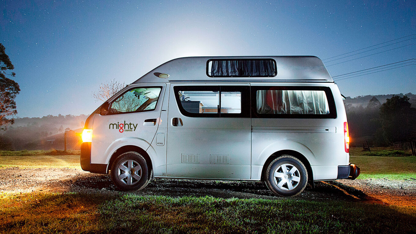 Lille campervan i Australien og New Zealand uden toilet og bad. Simpel autocamper til dig der har fokus på budget og enkelhed.