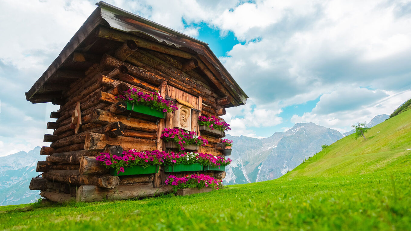 autocamper i østrig - hyggelig alpehytte